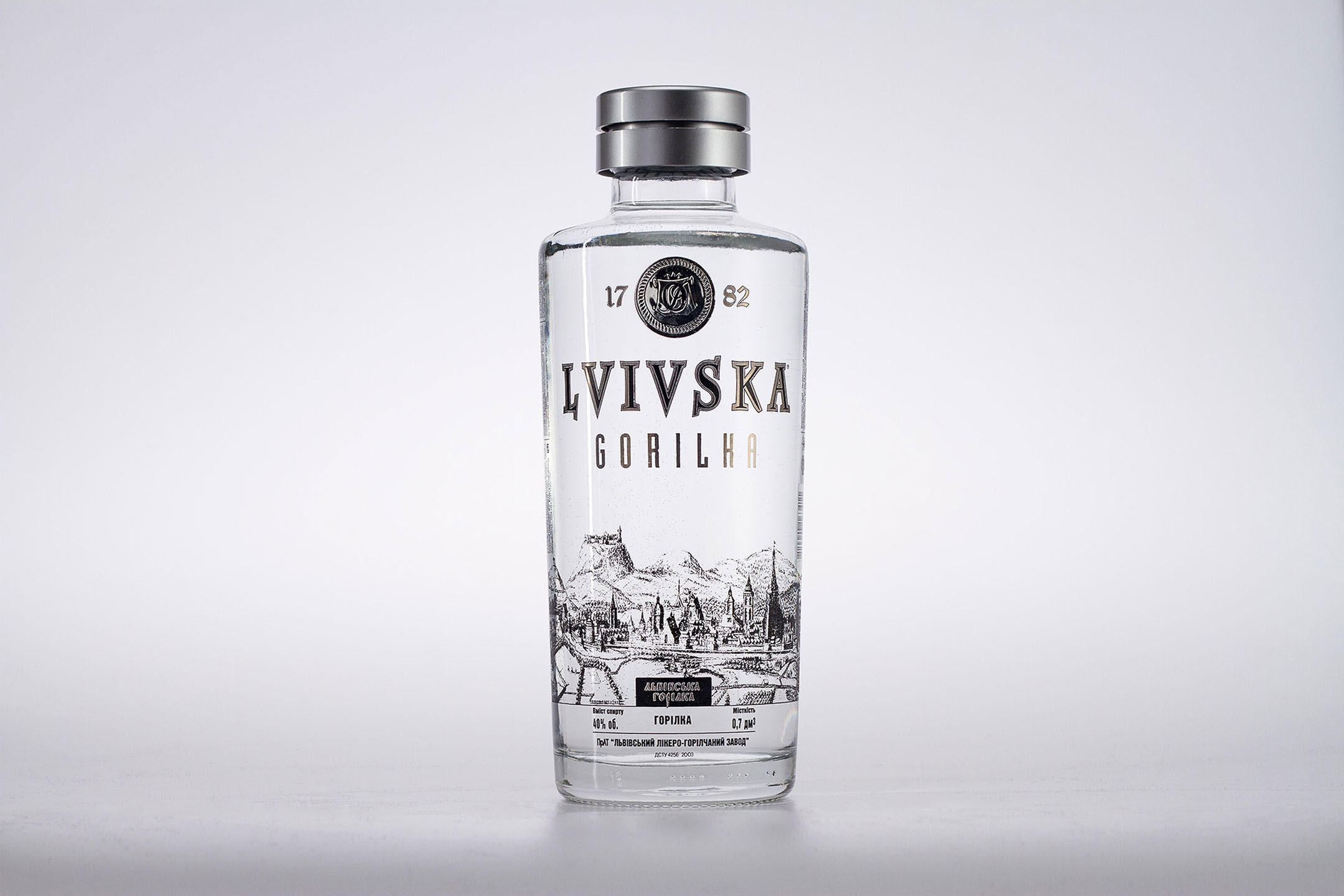 Foto von der 0,5-liter-Flasche LVIVSKA Gorilka LUX